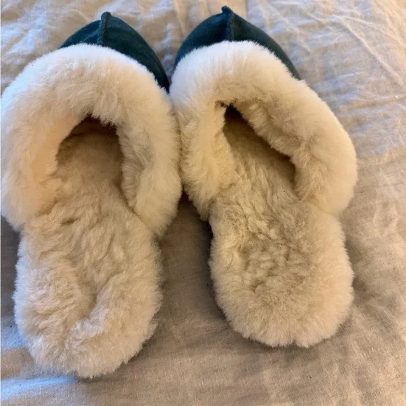 L.L. Bean Green Suede Slippers with Cream Fur - Picture 2 of 5